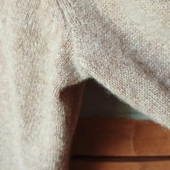 Cashmere soft crew neck pullover heathered camel ribbed cuffs & hem euc Large - Picture 6 of 9